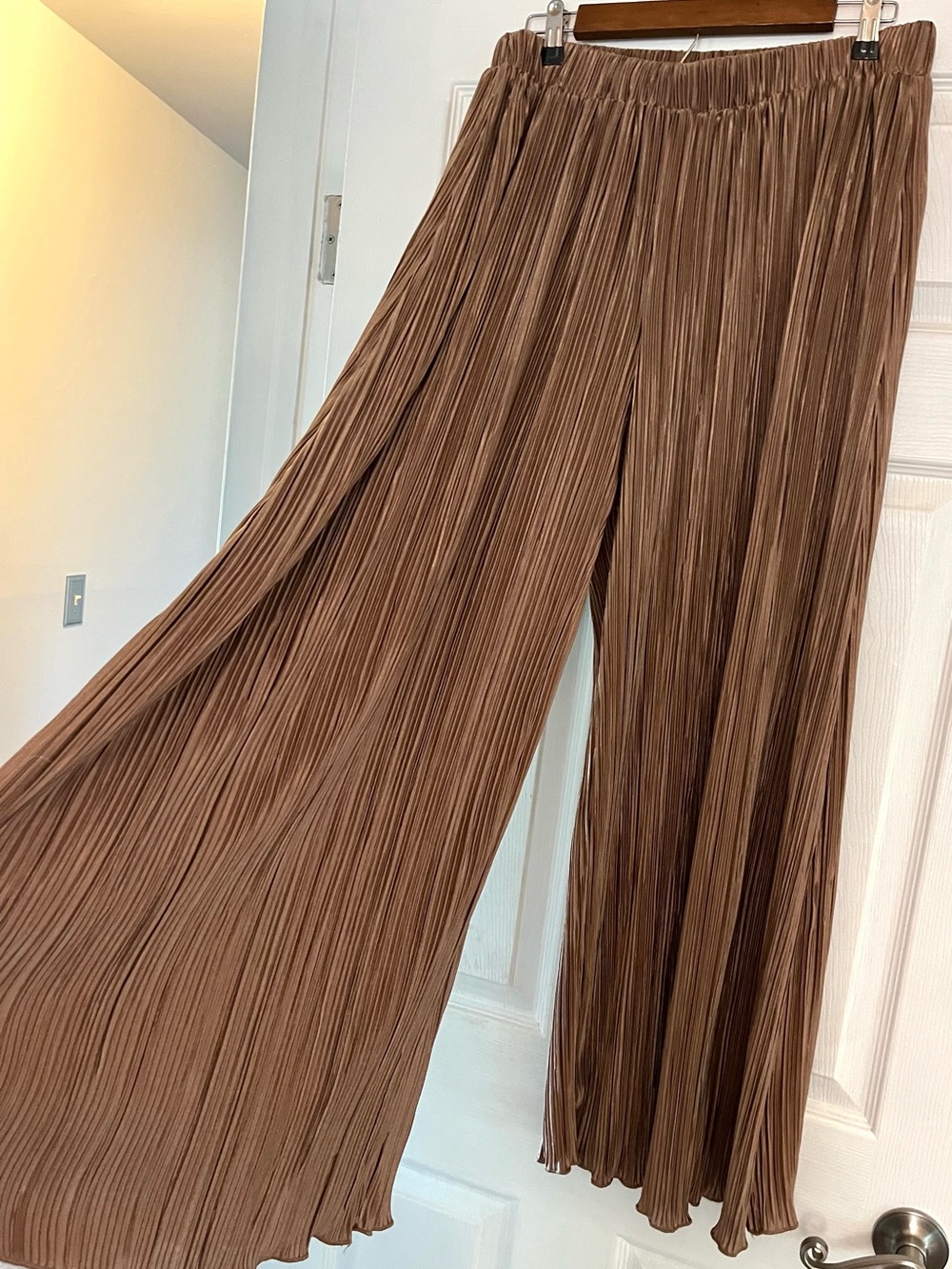 SHEIN Brown Pleated Wide-Leg Women's Pants